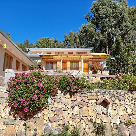 Hostal Tawri Isla del Sol Екстериор снимка