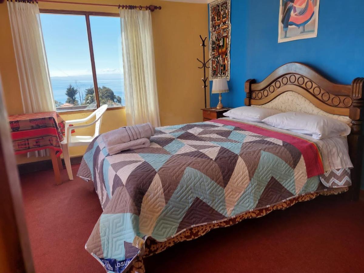 Hostal Tawri Isla del Sol Екстериор снимка