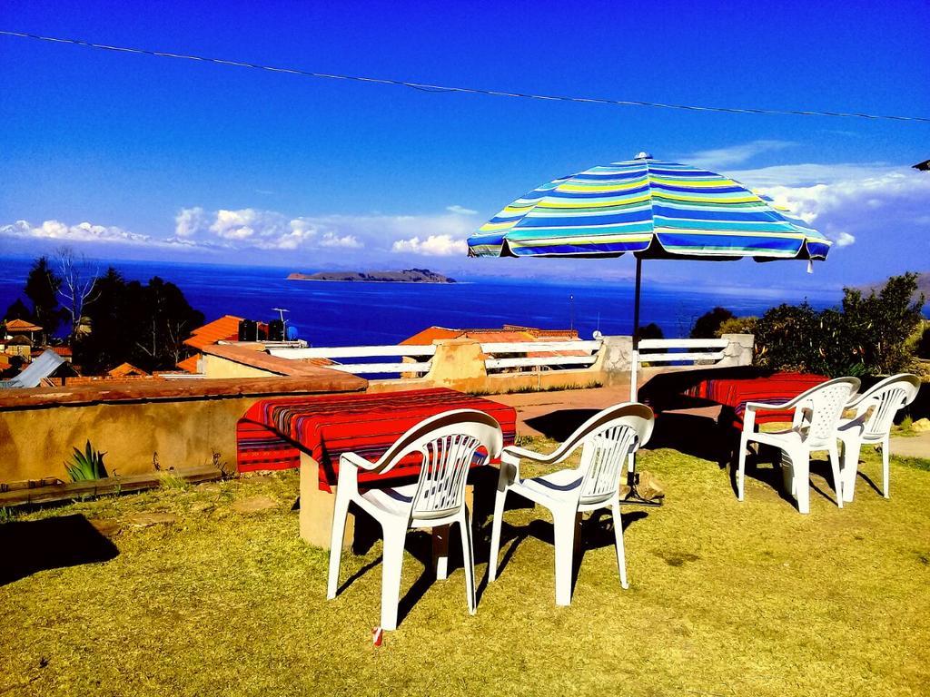 Hostal Tawri Isla del Sol Екстериор снимка