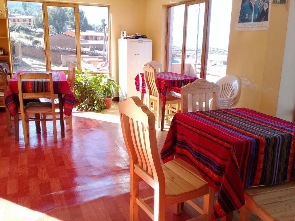 Hostal Tawri Isla del Sol Екстериор снимка